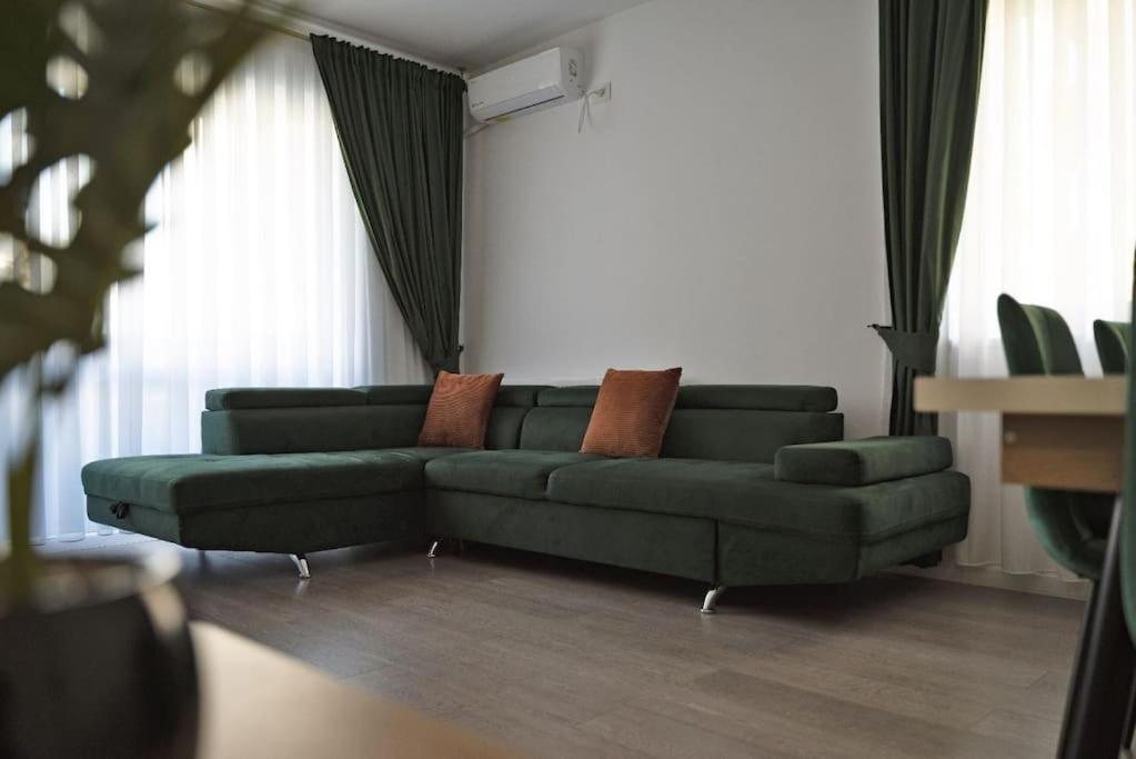 Eliza'S Apartment By Oasis Homes Nagyvárad Kültér fotó